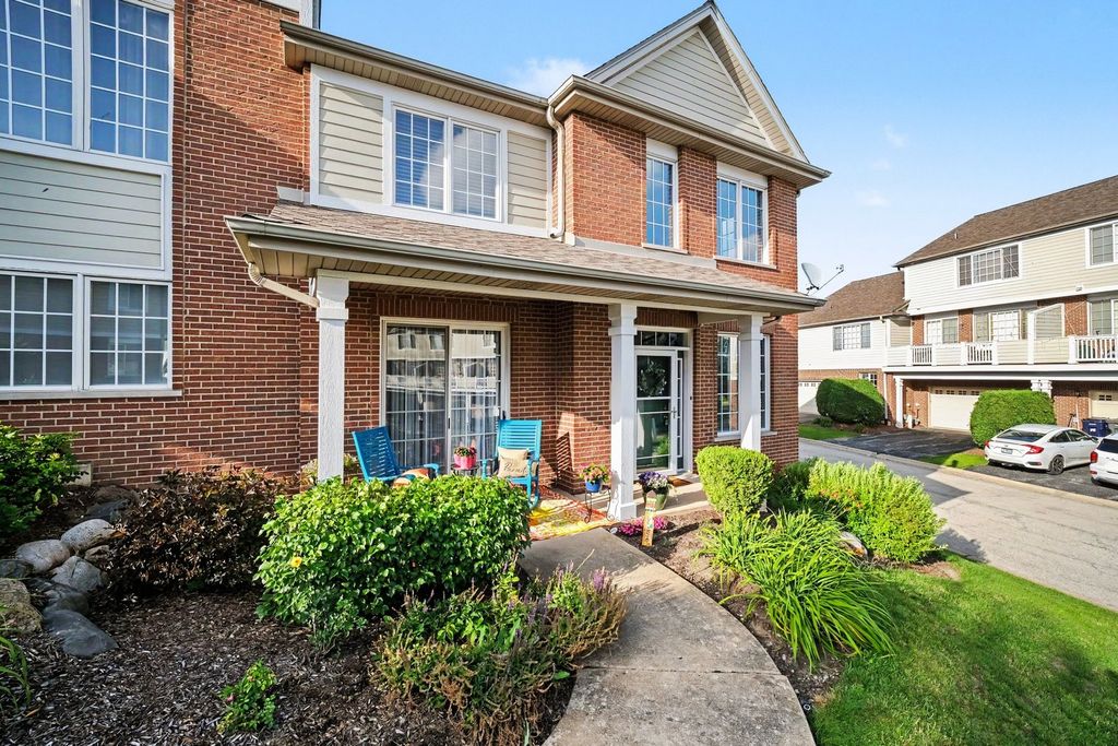 10621 Dani Lane 40621, Orland Park, IL 60462