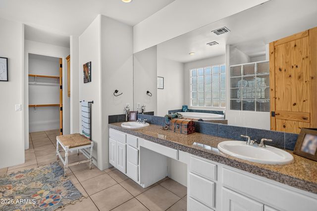 7113 E GRANADA Street, Mesa, AZ 85207