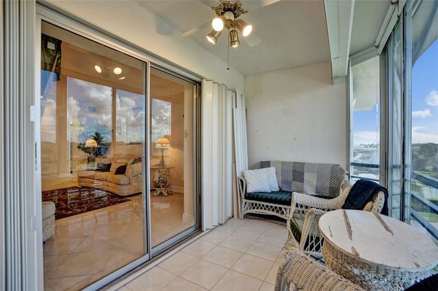 2669 S Garden Drive 401, Lake Worth, FL 33461