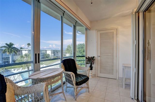 2669 S Garden Drive 401, Lake Worth, FL 33461