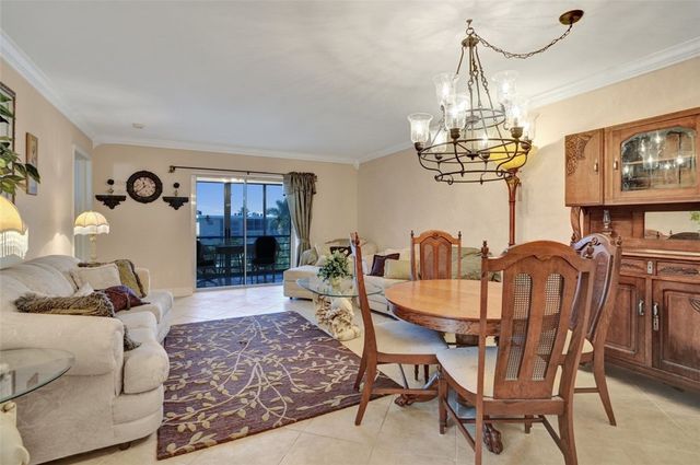 2669 S Garden Drive 401, Lake Worth, FL 33461