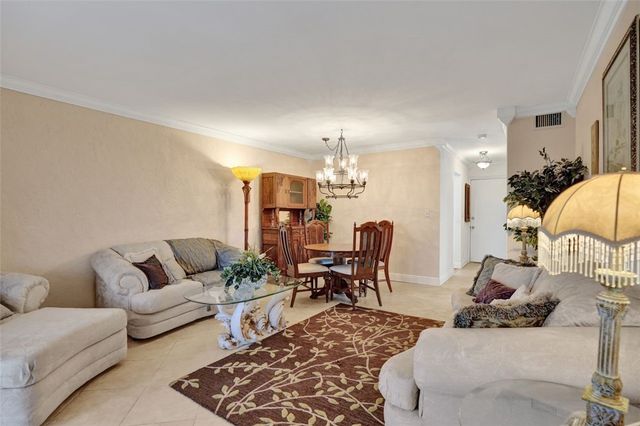 2669 S Garden Drive 401, Lake Worth, FL 33461