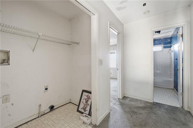 1044 Autumn Crest Court, Stone Mountain, GA 30083