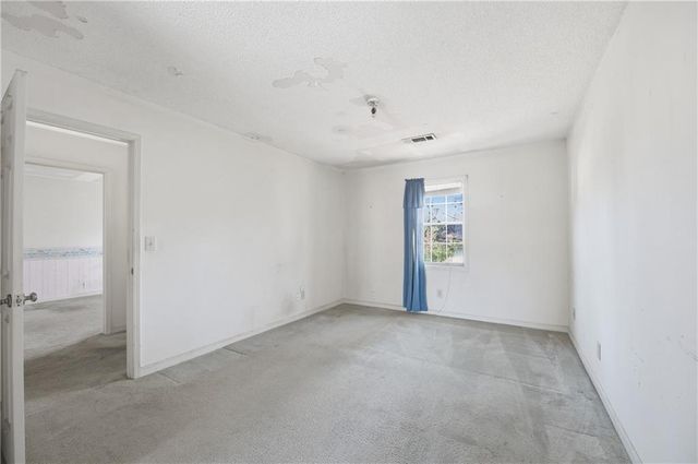 1044 Autumn Crest Court, Stone Mountain, GA 30083