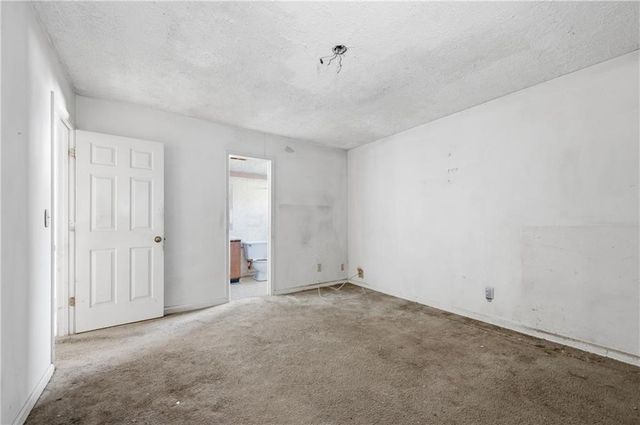 1044 Autumn Crest Court, Stone Mountain, GA 30083