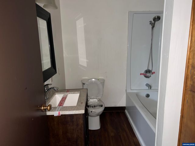 1083 N Douglas Av, Stayton, OR 97383