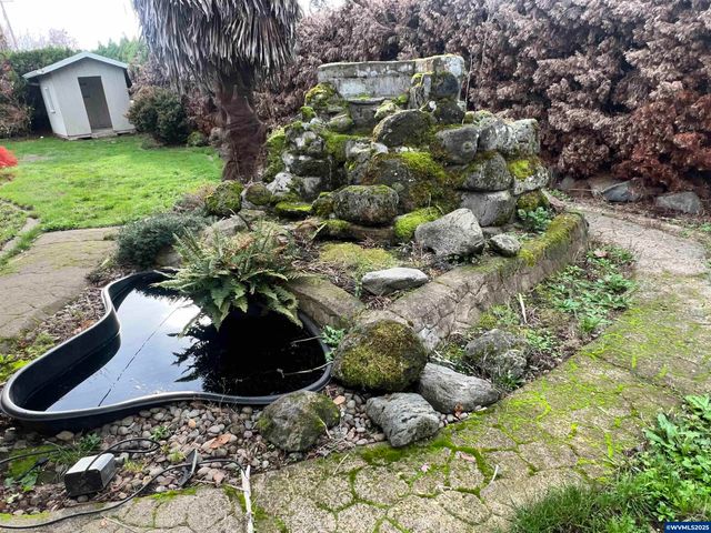 1083 N Douglas Av, Stayton, OR 97383