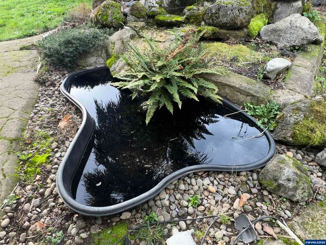 1083 N Douglas Av, Stayton, OR 97383