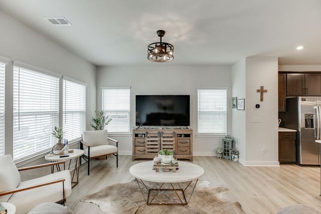 148 Salt Lake Lane, Hoschton, GA 30548