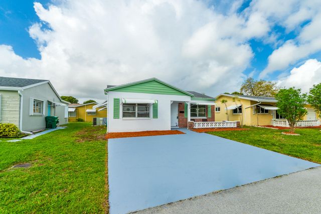 4810 NW 49th Drive, Tamarac, FL 33319