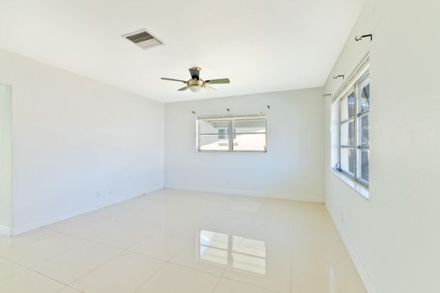 4810 NW 49th Drive, Tamarac, FL 33319