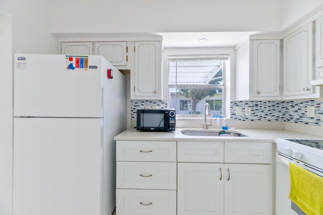 4810 NW 49th Drive, Tamarac, FL 33319