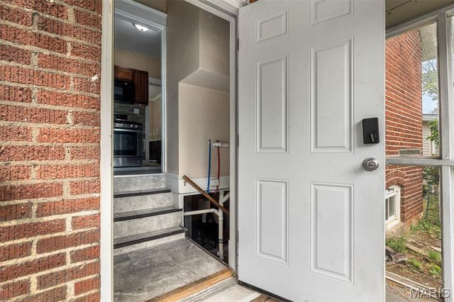 2721 W Tennyson Avenue, Overland, MO 63114