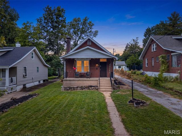 2721 W Tennyson Avenue, Overland, MO 63114