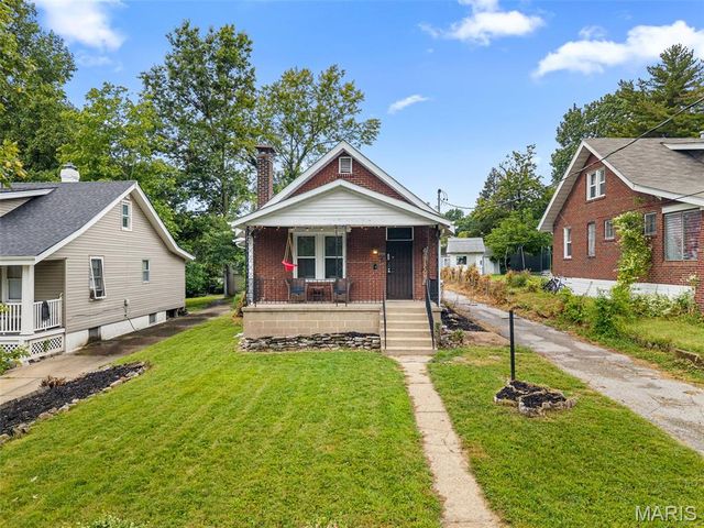 2721 W Tennyson Avenue, Overland, MO 63114