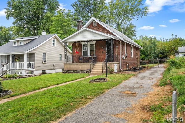 2721 W Tennyson Avenue, Overland, MO 63114