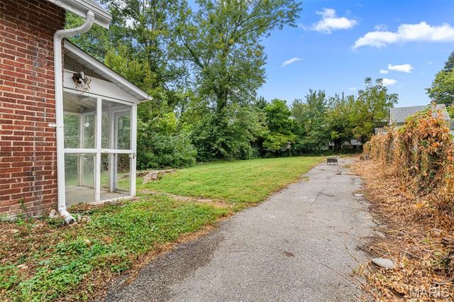 2721 W Tennyson Avenue, Overland, MO 63114