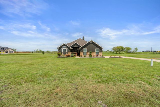 160 Grays Creek Circle, Alma, TX 75119