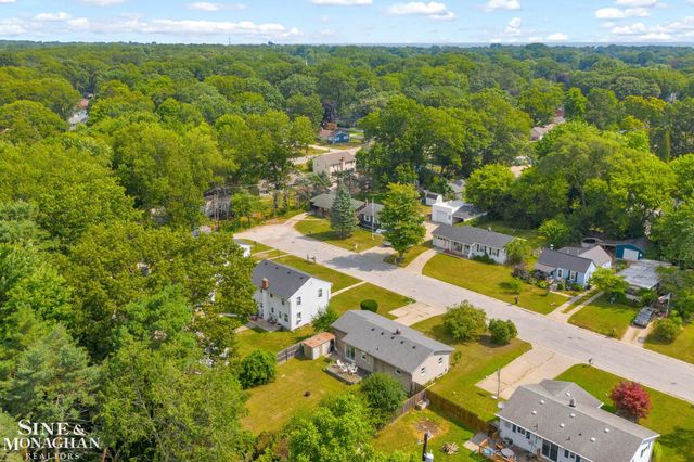 2849 20th Avenue, Port Huron, MI 48060