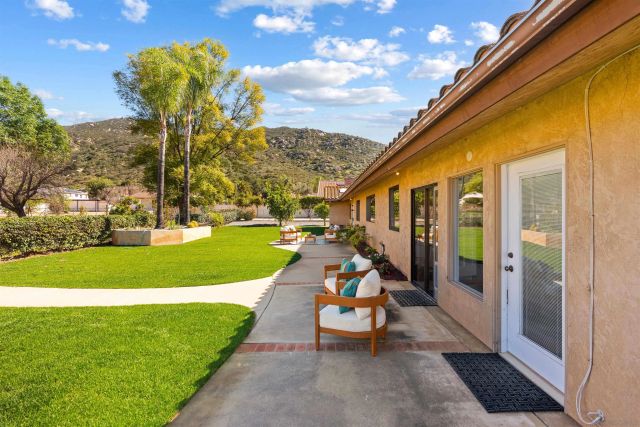 13960 Valle Lindo, Escondido, CA 92027