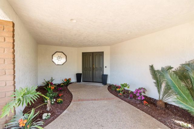 13960 Valle Lindo, Escondido, CA 92027