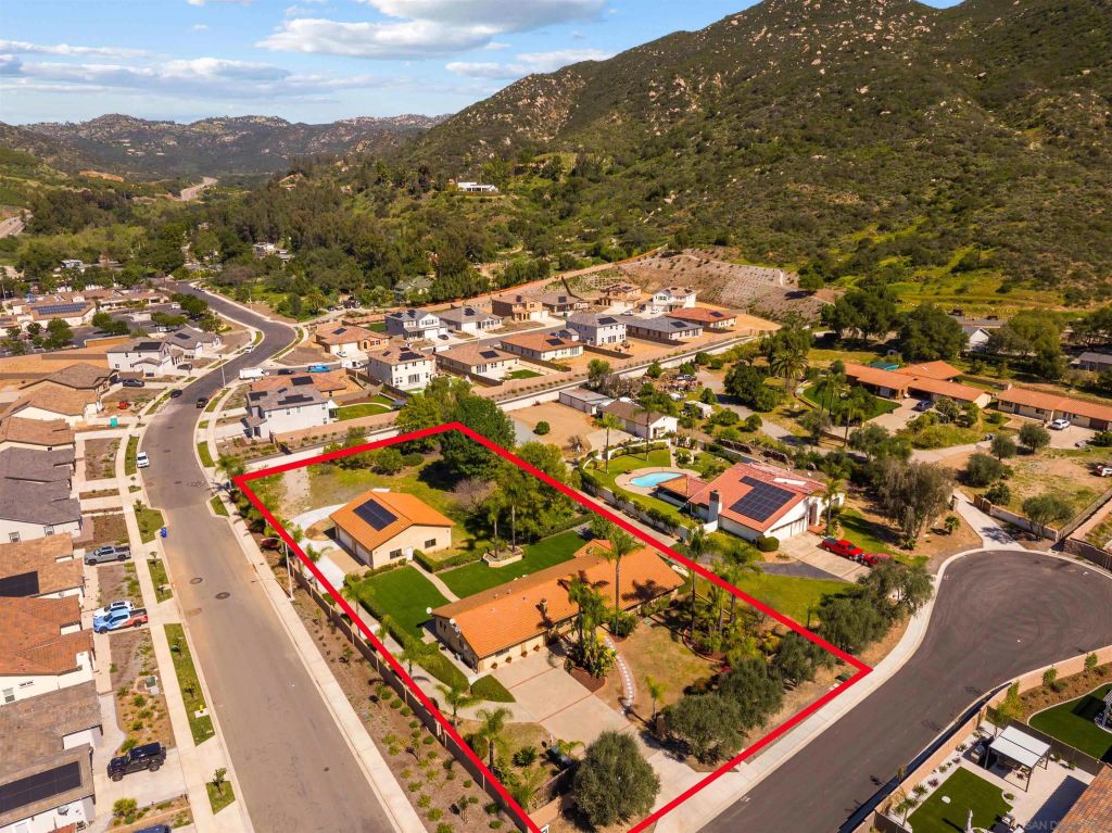 13960 Valle Lindo, Escondido, CA 92027