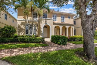 6230 Towncenter CIR, Naples, FL 34119