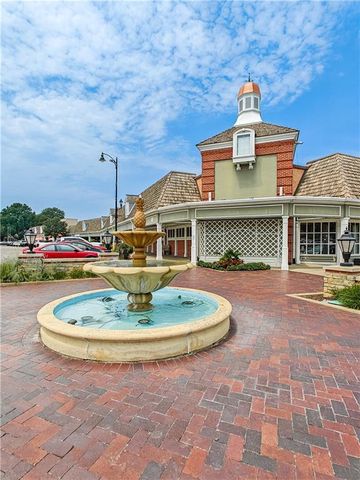 5026 W 72nd Terrace, Prairie Village, KS 66208