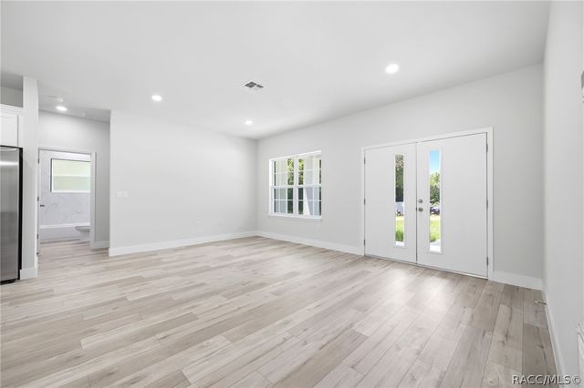 8511 N Golfview Drive, Citrus Springs, FL 34434