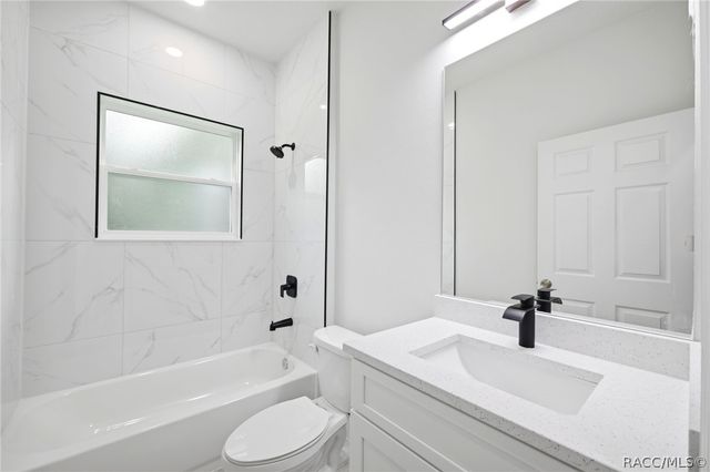 8511 N Golfview Drive, Citrus Springs, FL 34434