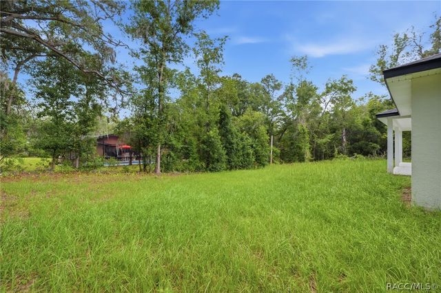 8511 N Golfview Drive, Citrus Springs, FL 34434