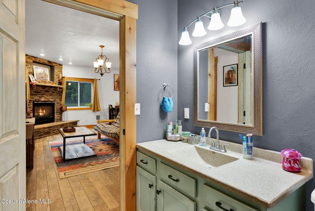 54 Star RD, Bonners Ferry, ID 83805