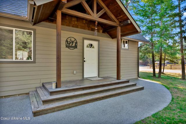 54 Star RD, Bonners Ferry, ID 83805