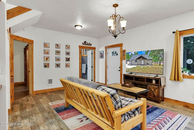 54 Star RD, Bonners Ferry, ID 83805