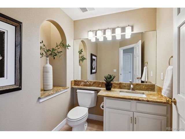 72 Falcon Hills Dr, Highlands Ranch, CO 80126