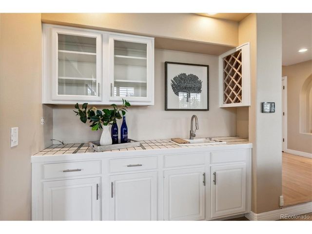 72 Falcon Hills Dr, Highlands Ranch, CO 80126