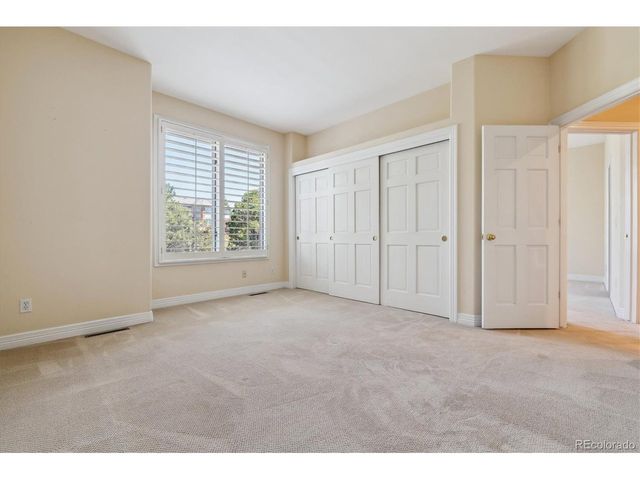 72 Falcon Hills Dr, Highlands Ranch, CO 80126