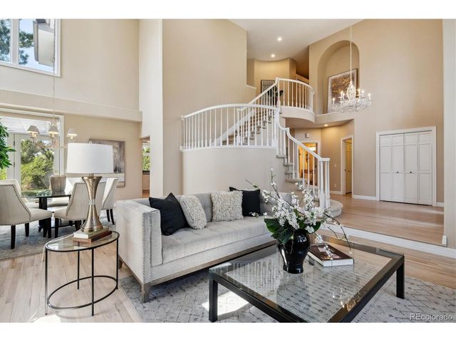 72 Falcon Hills Dr, Highlands Ranch, CO 80126