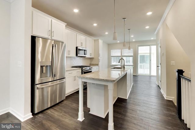 8037 BAXTER ST, Rockville, MD 20855