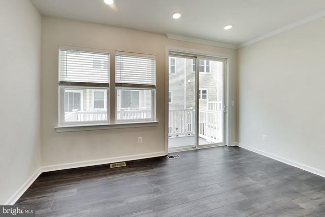 8037 BAXTER ST, Rockville, MD 20855