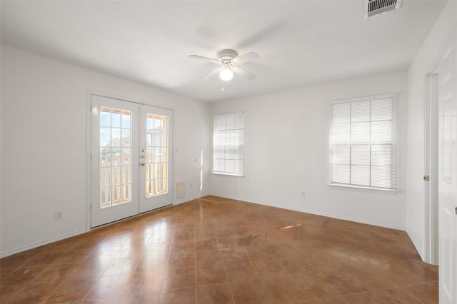 1225 Hilltop DR, San Marcos, TX 78666