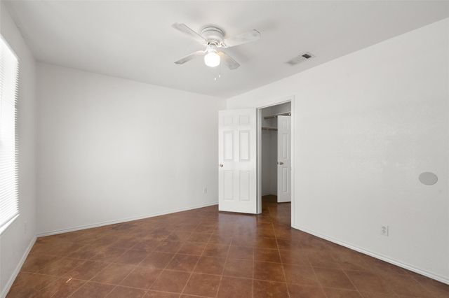 1225 Hilltop DR, San Marcos, TX 78666