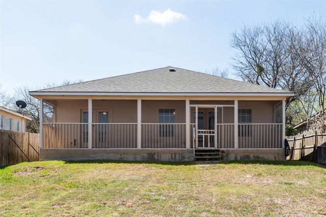 1225 Hilltop DR, San Marcos, TX 78666