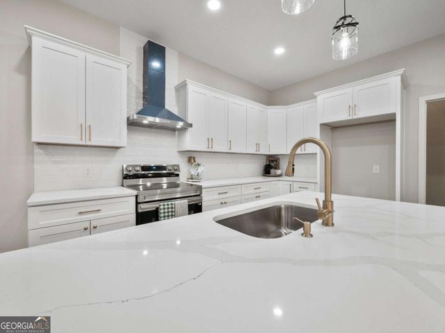 130 E Railroad Avenue, Alto, GA 30510