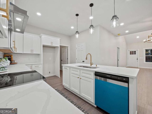 130 E Railroad Avenue, Alto, GA 30510