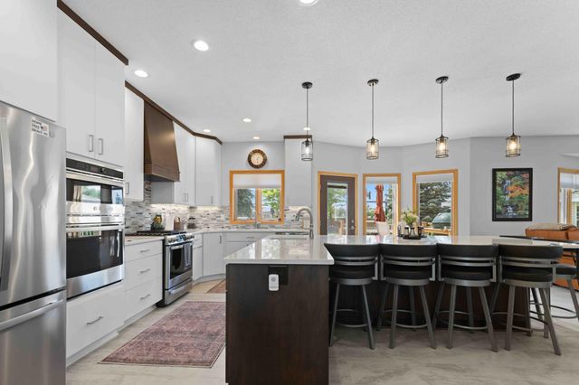 5039 Rose Creek Parkway S, Fargo, ND 58104
