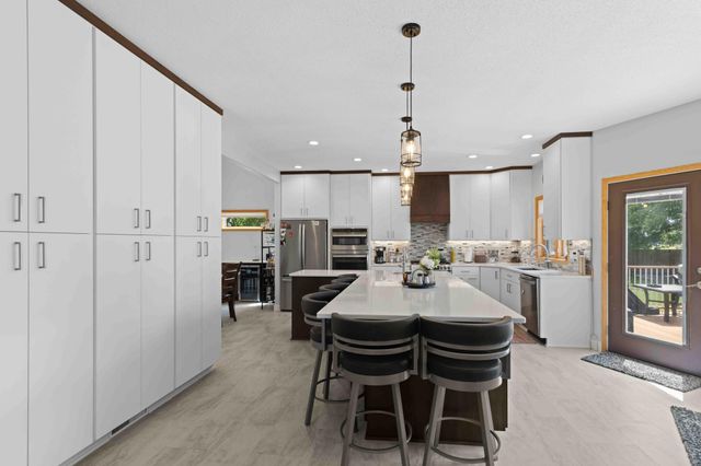 5039 Rose Creek Parkway S, Fargo, ND 58104