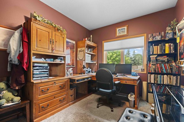 5039 Rose Creek Parkway S, Fargo, ND 58104