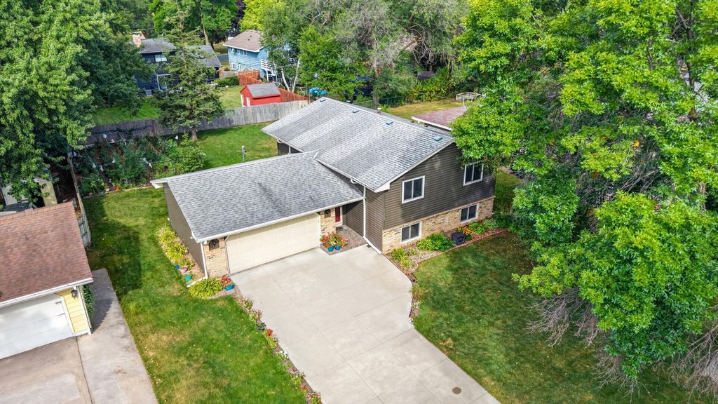 11440 Jonquil Street NW, Coon Rapids, MN 55433 — photo 2