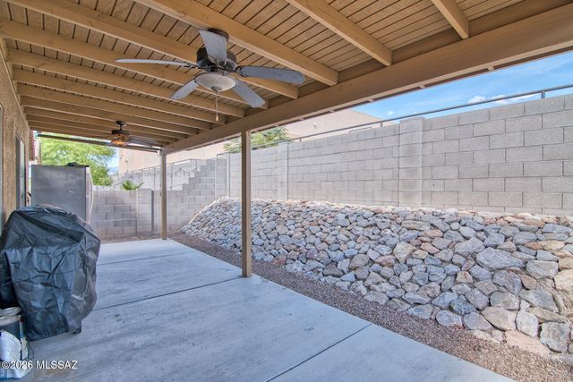1107 S Speckled Stone Way, Tucson, AZ 85710